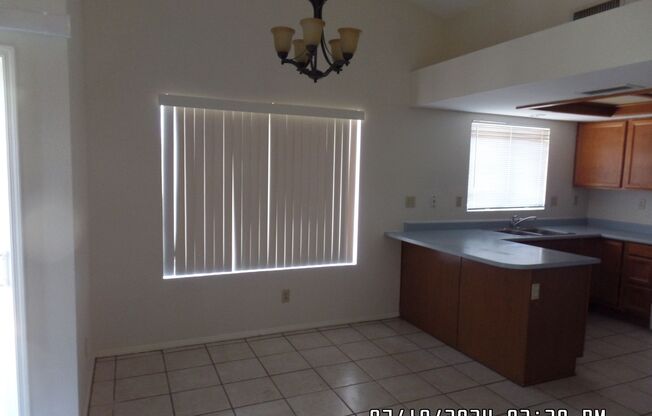 3 BED 2 BA 2 G  81 AVE / CACTUS