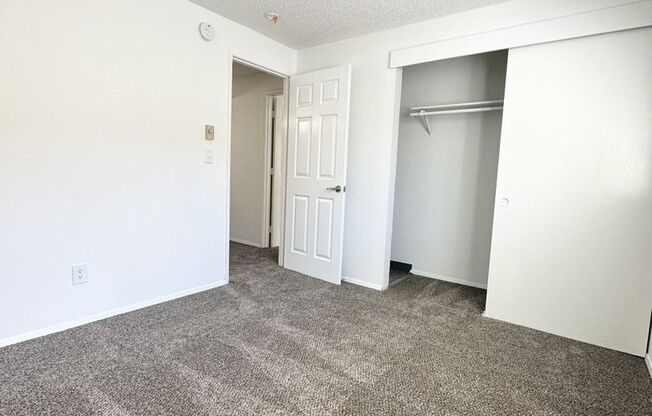 2 beds, 1 bath, 650 sqft, $1,225, Unit A-04