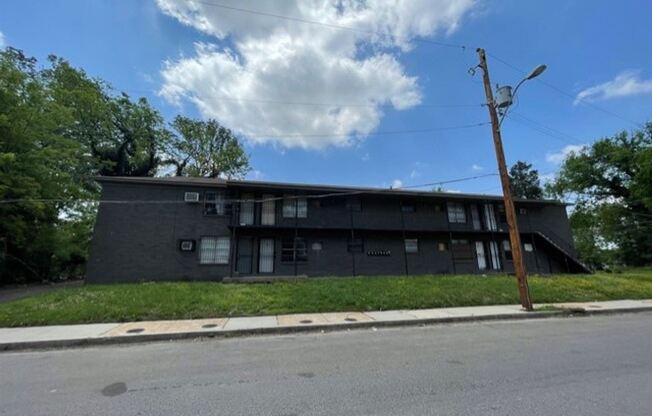 549 Wells Ave