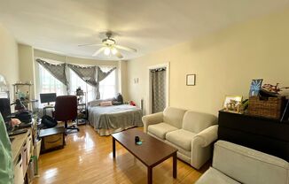 Studio, 1 bath, 500 sqft, $1,050, Unit 15