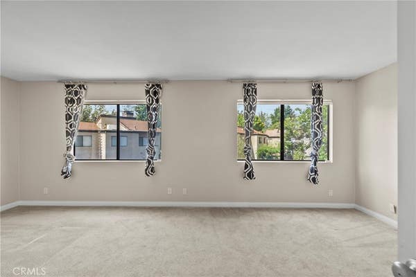 21800 Marylee St Unit 59