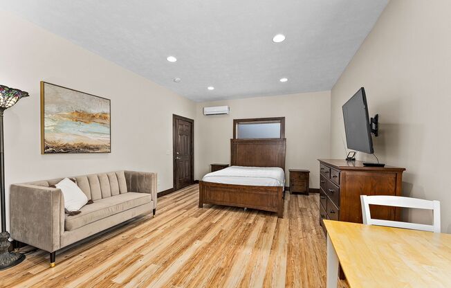 Modern Studio Apartment North Sioux Falls.