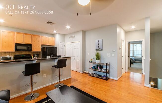 3147 W THOMPSON ST