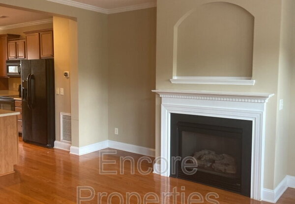 3005 IMPERIAL OAKS DR