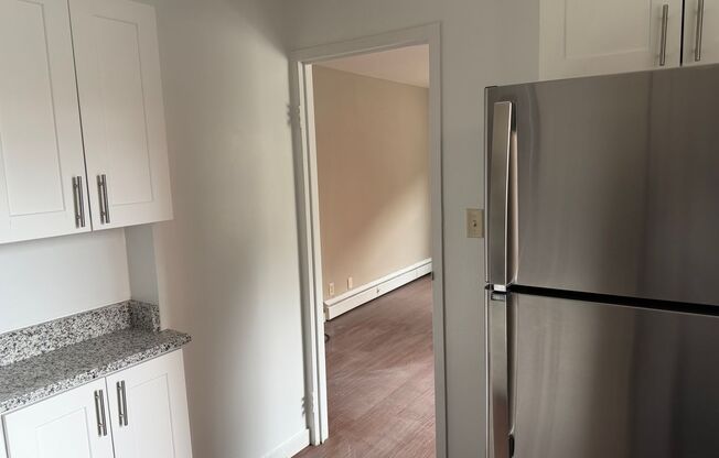 1 bed, 1 bath, $1,150, Unit 203