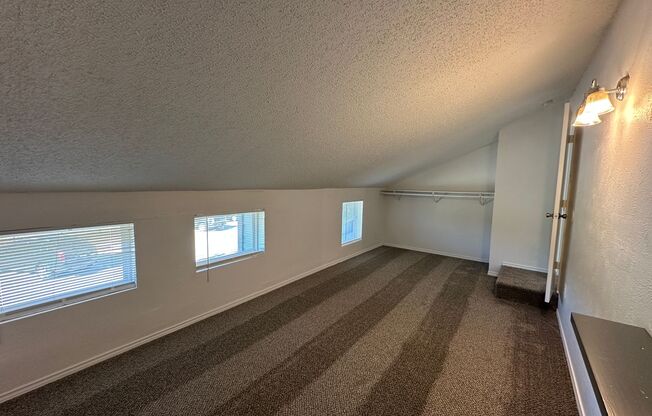 2 beds, 1.5 baths, $1,200, Unit APARTMENT 505