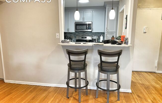 1270 E 51 ST