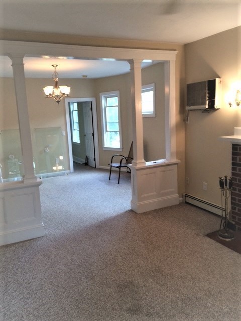 2 beds, 1 bath, 1,300 sqft, $2,200, Unit 2