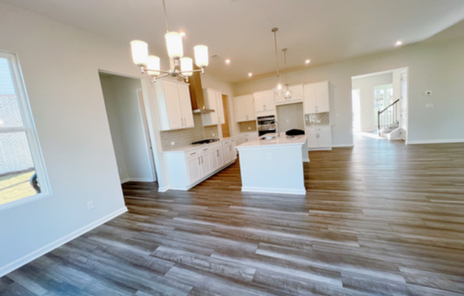 2475 WHISTLER WAY NE