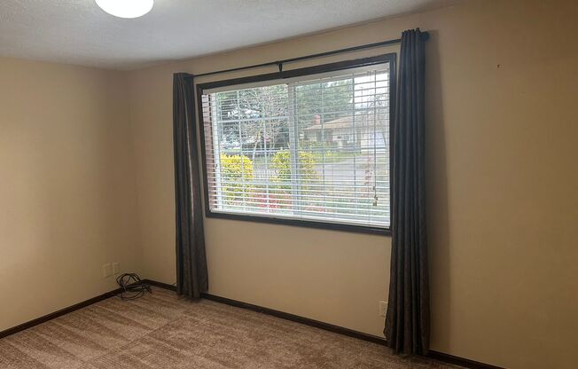 2 beds, 1 bath, $1,695