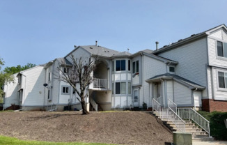 1905 Amanda Ct