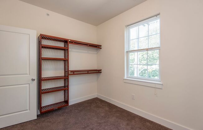 3 beds, 3 baths, 876 sqft, $1,463, Unit Unit 07