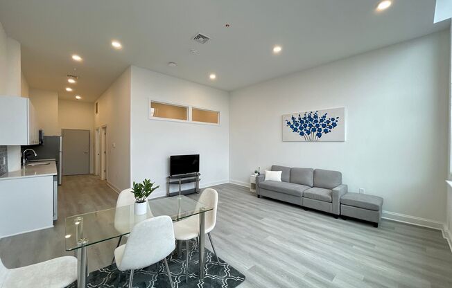 1 bed, 1 bath, 575 sqft, $1,195, Unit Unit 57