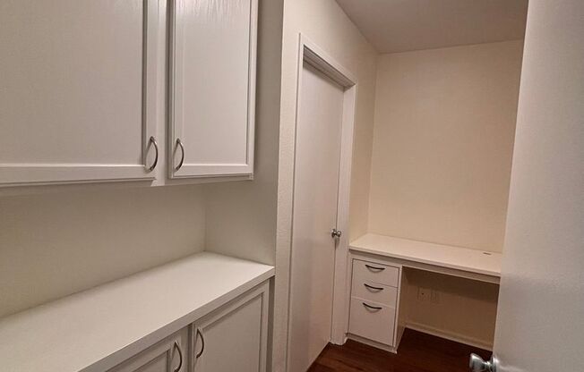 1 bed, 1 bath, 780 sqft, $2,425, Unit 65