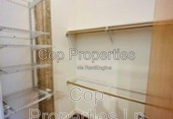 1 bed, 1 bath, 1,280 sqft, $1,995, Unit 312