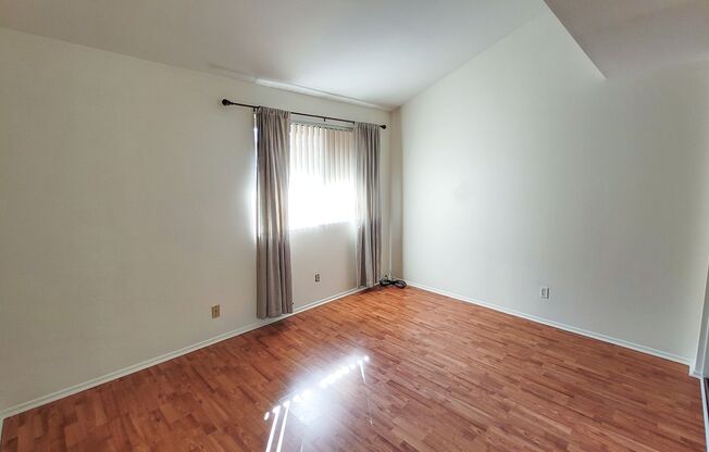 2 beds, 2.5 baths, $2,695, Unit UNIT B