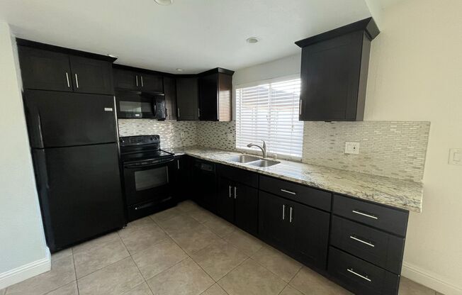 Spacious 3 Bedroom 1.5 Bath!!