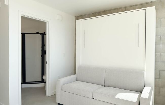 Studio, 1 bath, 285 sqft, $2,120, Unit 302