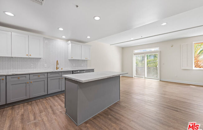 2 beds, 2 baths, 1,337 sqft, $5,000, Unit 316