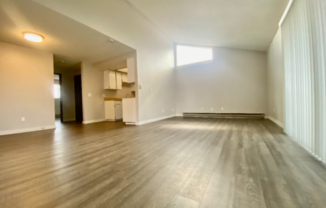 10858 1 AVE SW