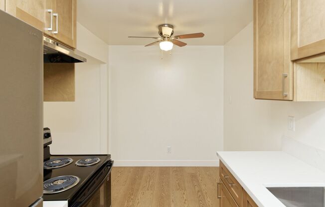 1 bed, 1 bath, 565 sqft, $2,095, Unit 210