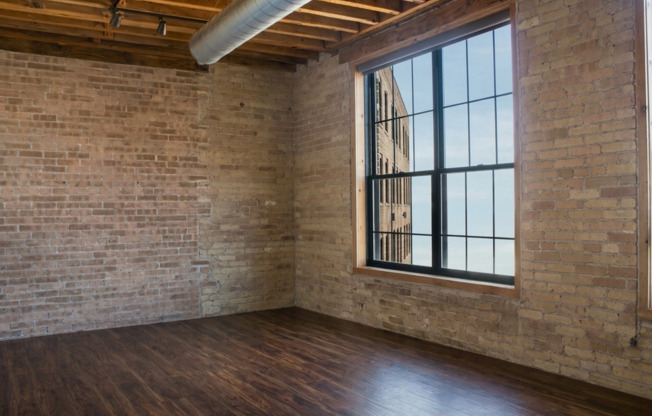 2 beds, 2 baths, 1,460 sqft, $3,500, Unit 504