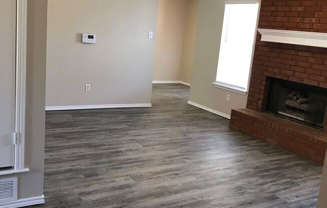 Clean, Beautiful, and spacious home! Pre-leasing for January 1st!