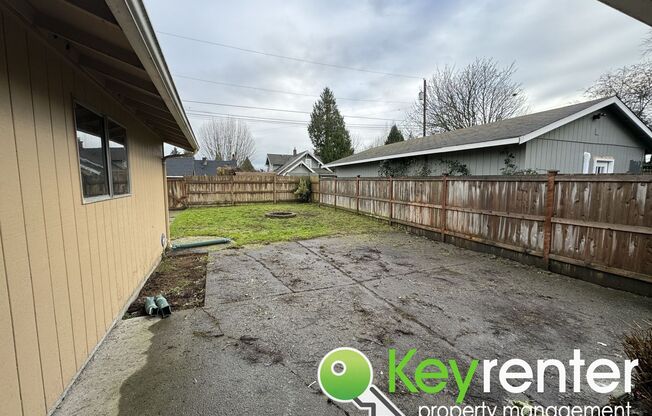 3 beds, 1 bath, $2,450