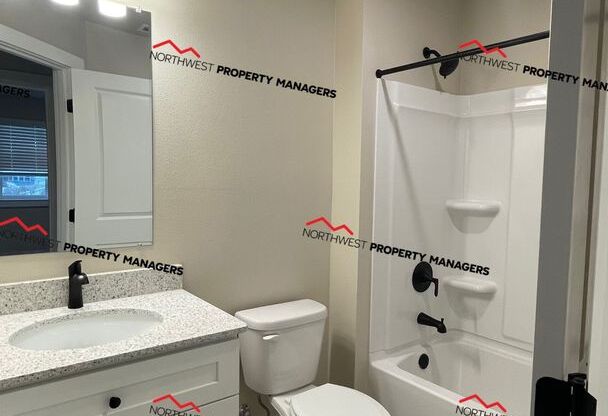 3 beds, 2.5 baths, 1,150 sqft, $1,895, Unit #R-2