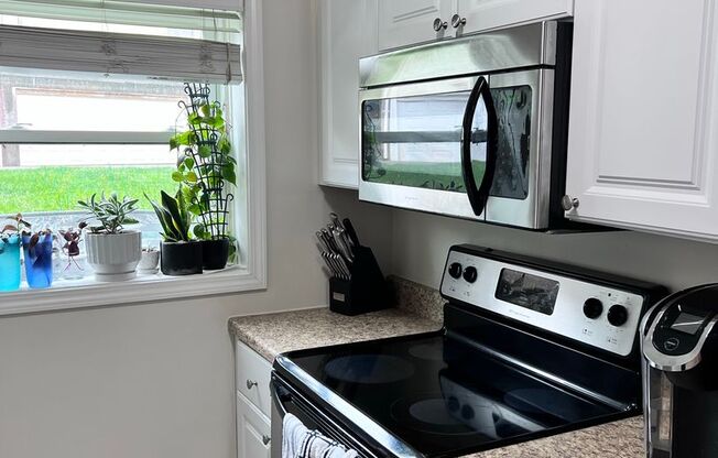 2816 Astoria