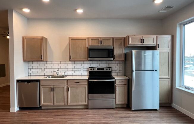 Studio, 1 bath, 634 sqft, $1,550, Unit WR 305-423