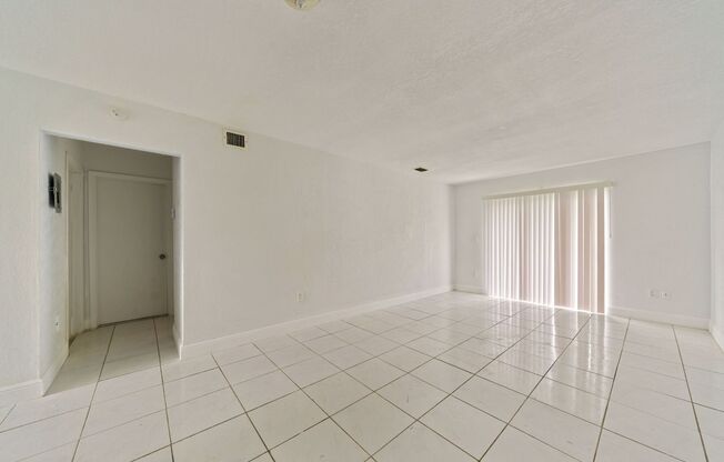 2 beds, 2 baths, 1,133 sqft, $2,000, Unit 9