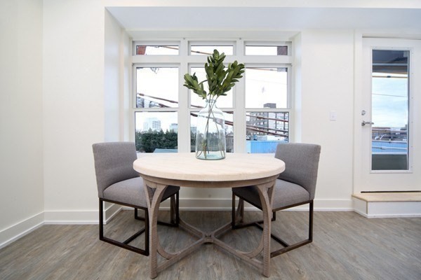 2 beds, 2 baths, 978 sqft, $3,850, Unit 101