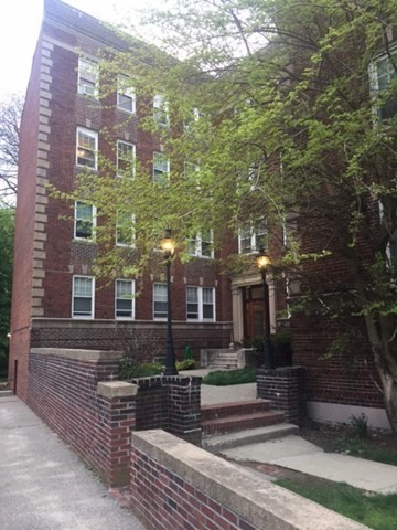 1 bed, 1 bath, 671 sqft, $2,850, Unit 22-5