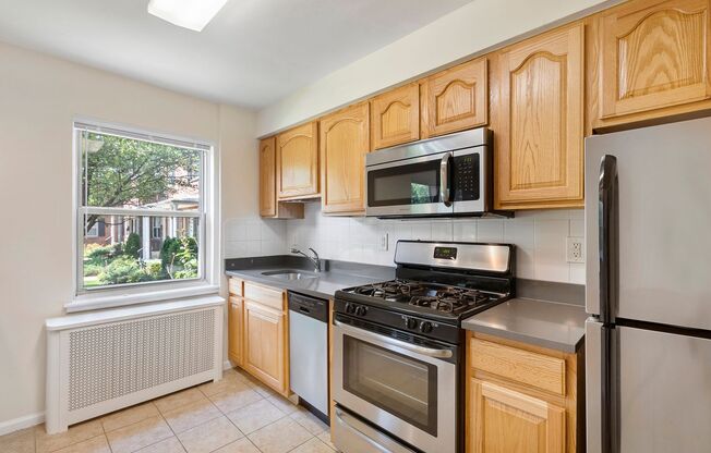 1 bed, 1 bath, 575 sqft, $2,399