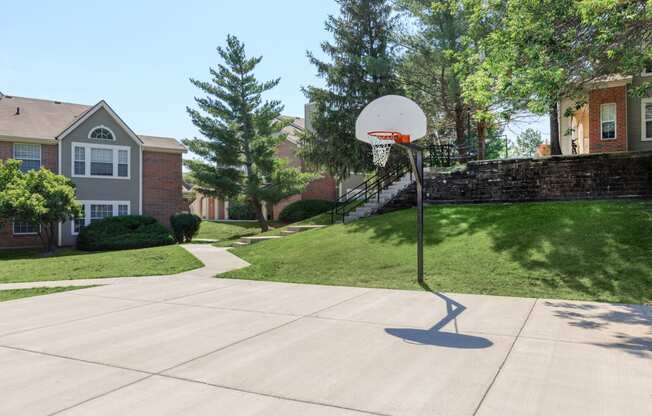 Outdoor at Stonebriar Apartments, Overland Park, KS