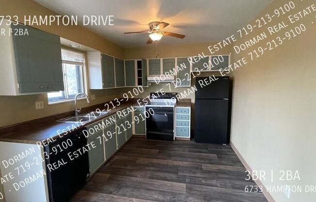 6733 HAMPTON DR