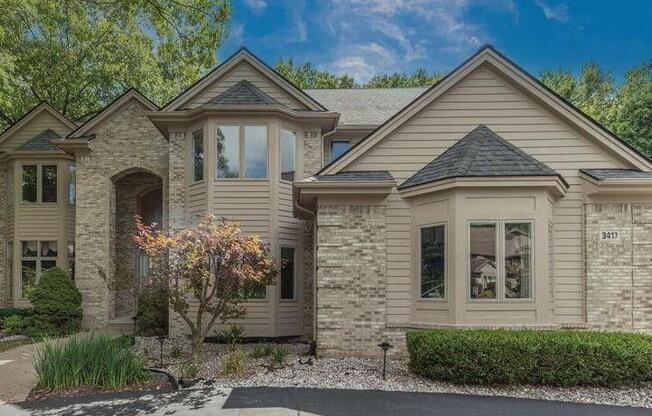 3417 HIDDEN OAKS LN