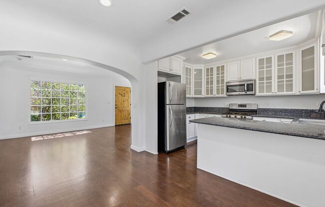 Bright & Beautiful Altadena Home with Private Yard & Bonus Unit
