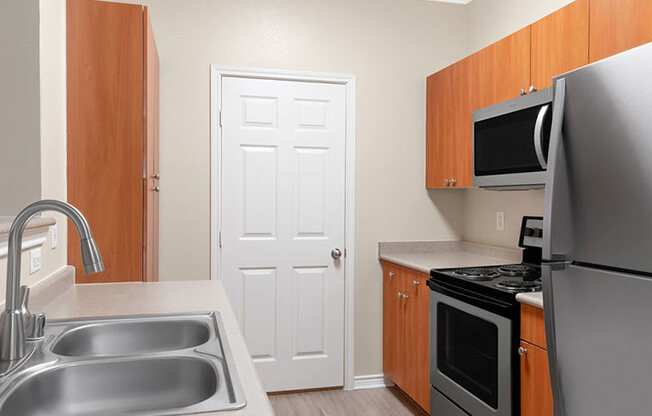 Welcome to The Landing at Mansfield Apartments