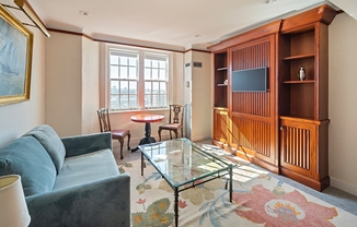 15 River St.