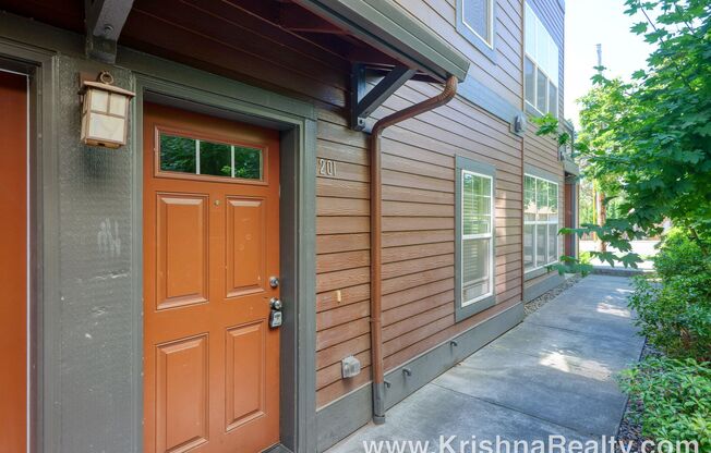 Spectacular 3BD* 2.5 BA* Condo*by Nike World Campus & Villa Sport*Walk to Max* W/S/G Included!