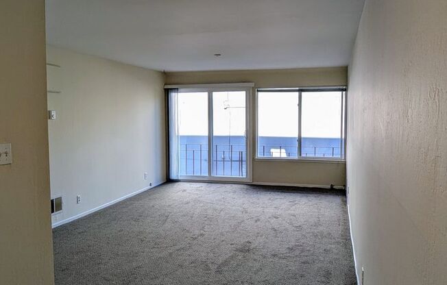4220 Cesar Chavez Street (307r)