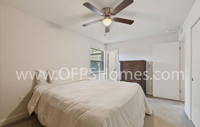 3 beds, 2 baths, $2,300