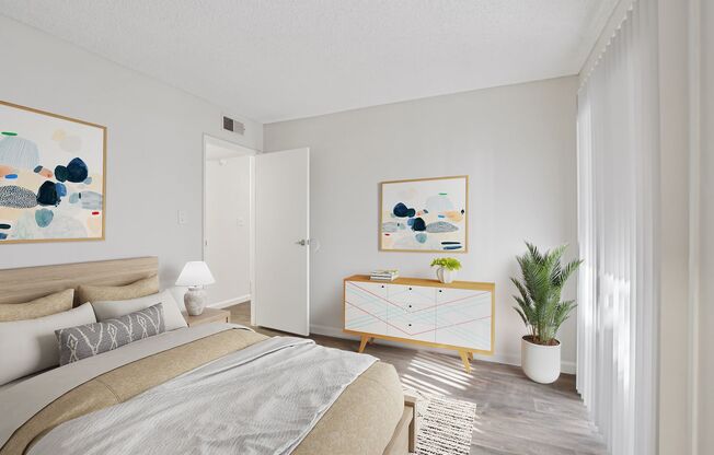 2 beds, 1.5 baths, 840 sqft, $1,349, Unit 2007