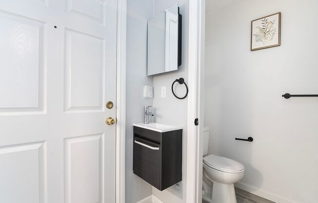 Studio, 1 bath, 138 sqft, $1,595