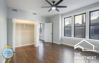 1025 E HYDE PARK