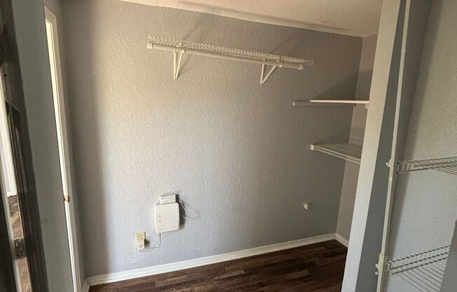 3 beds, 3 baths, 1,938 sqft, $2,690, Unit Unit 4