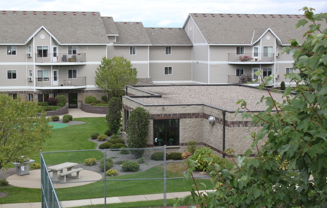 2 beds, 2 baths, 1,031 sqft, $1,425, Unit 3700312