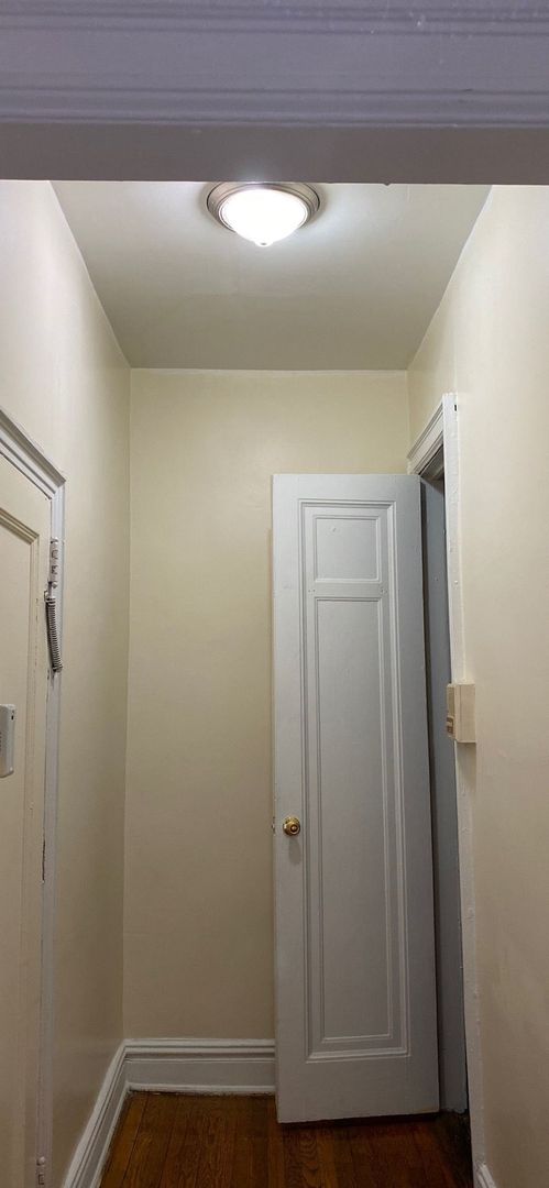 Studio, 1 bath, $1,800, Unit A04